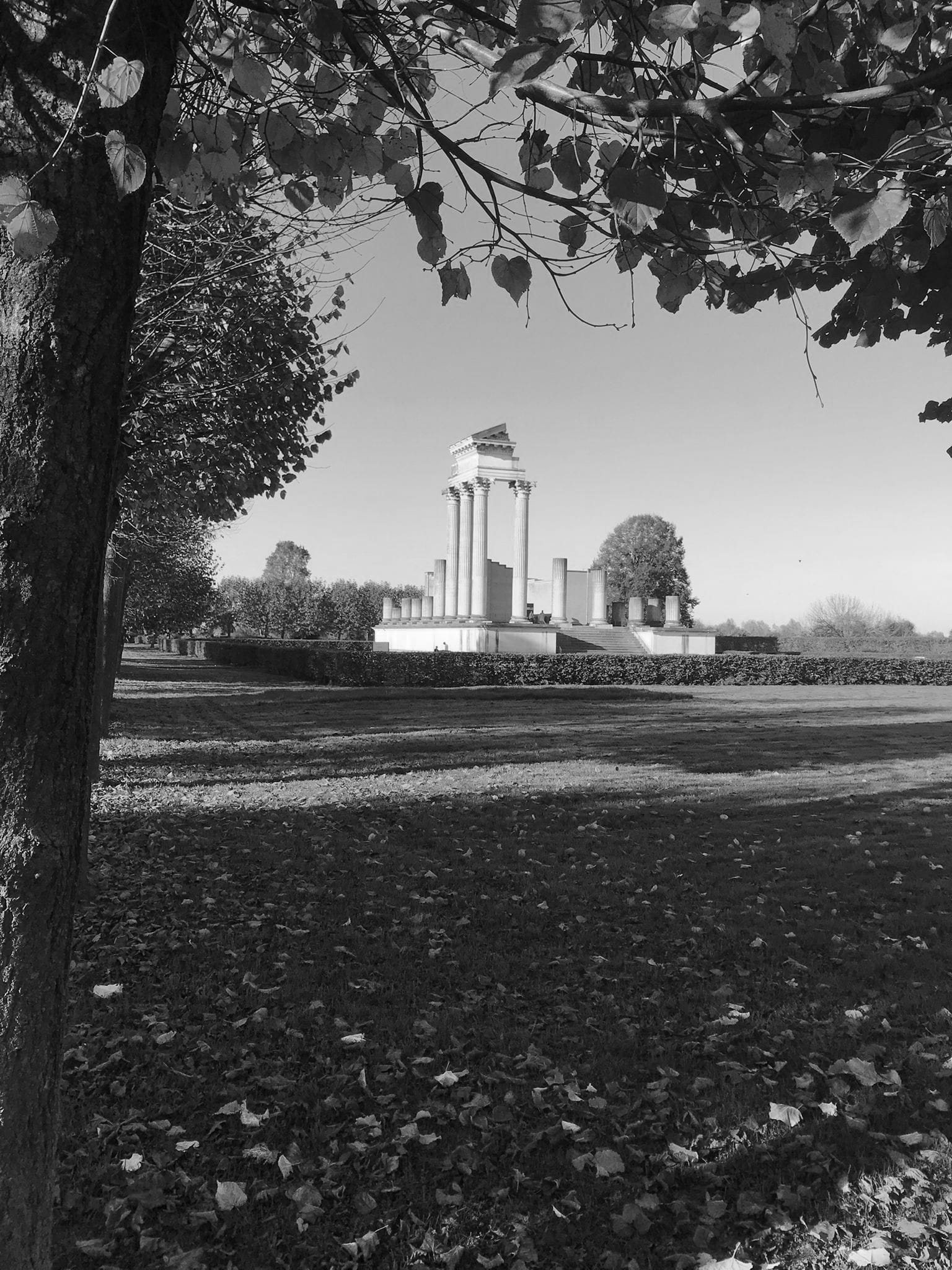 A Black and white view of the reconstructed Roman temple in LVR-Archäologischen Park Xanten.